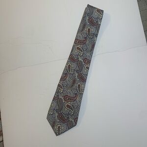 Neiman-Marcus silk men’s tie